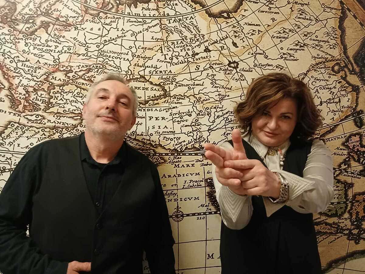 "Primio sam platu od petsto evra – subjektivni osećaj pedeset" Slađan Martinović Bukovski: "Neopisivi" pred publikom 8. maja u Beogradu 2 0 02 05 89d69fe69dc106af6e3bdcfa37d3967b8af1e0ec9b574c922db215efe7a46eb5 8066fee27a28f349 1 1