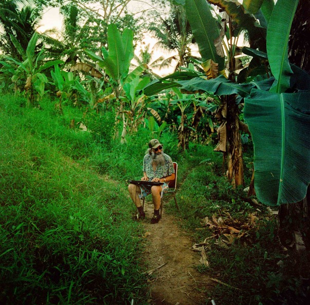 09. Warren Ellis Plays his keys in the Jungle Ellis Park 3
