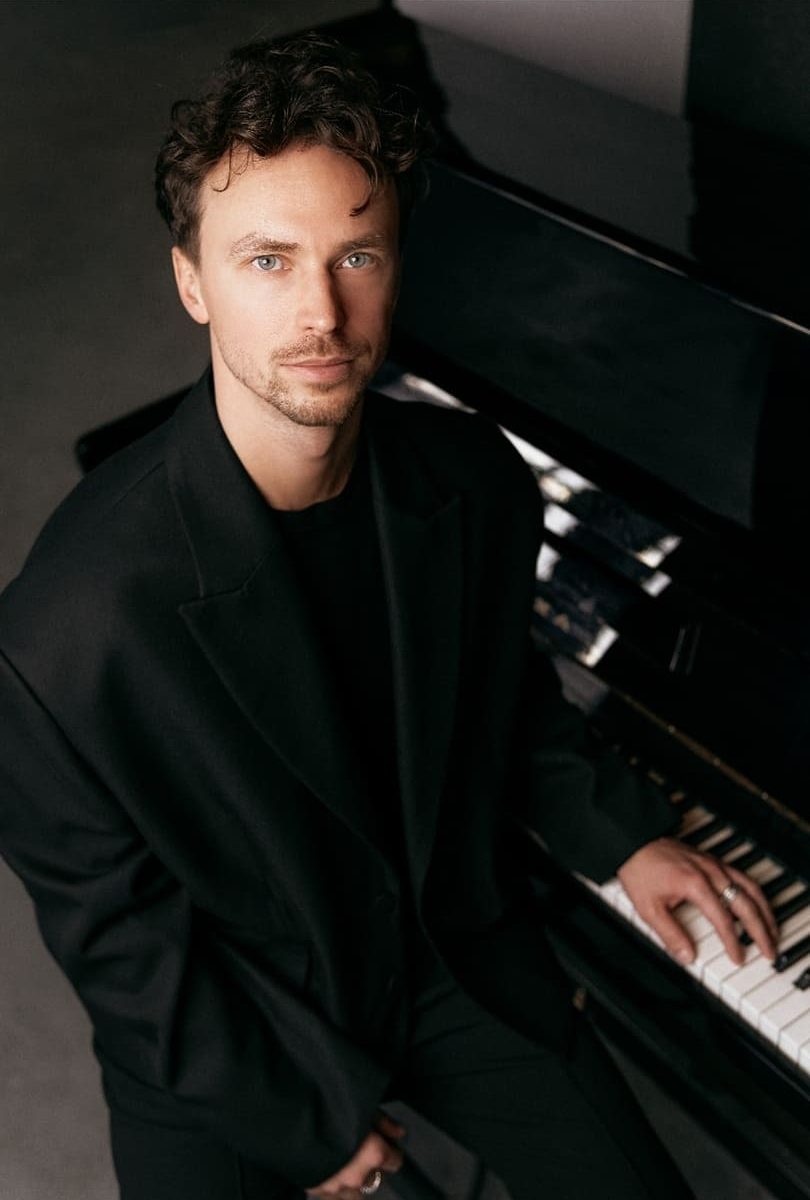 Alex Solely composer photo credit Svetlana Feoktistova 1 1 e1749558955936