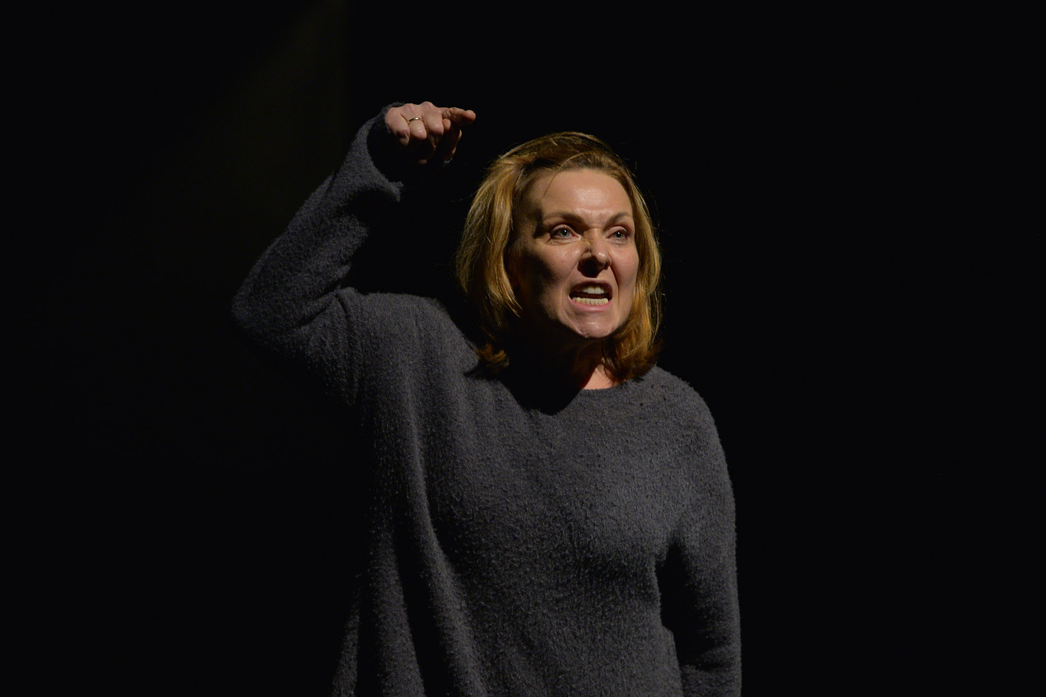 Stoto izvođenje predstave Vrat od stakla u JDP-u