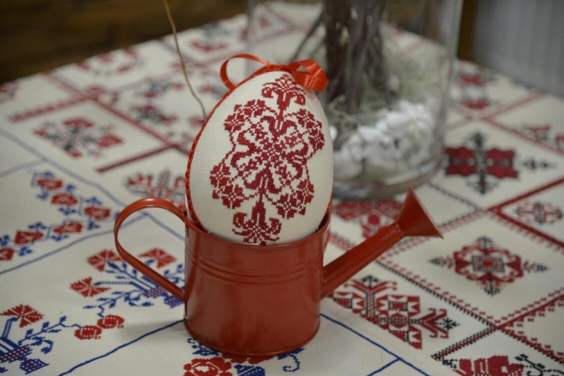 Šaranje uskršnjih jaja voskom: radionice za decu i odrasle u Etnografskom muzeju Beograda