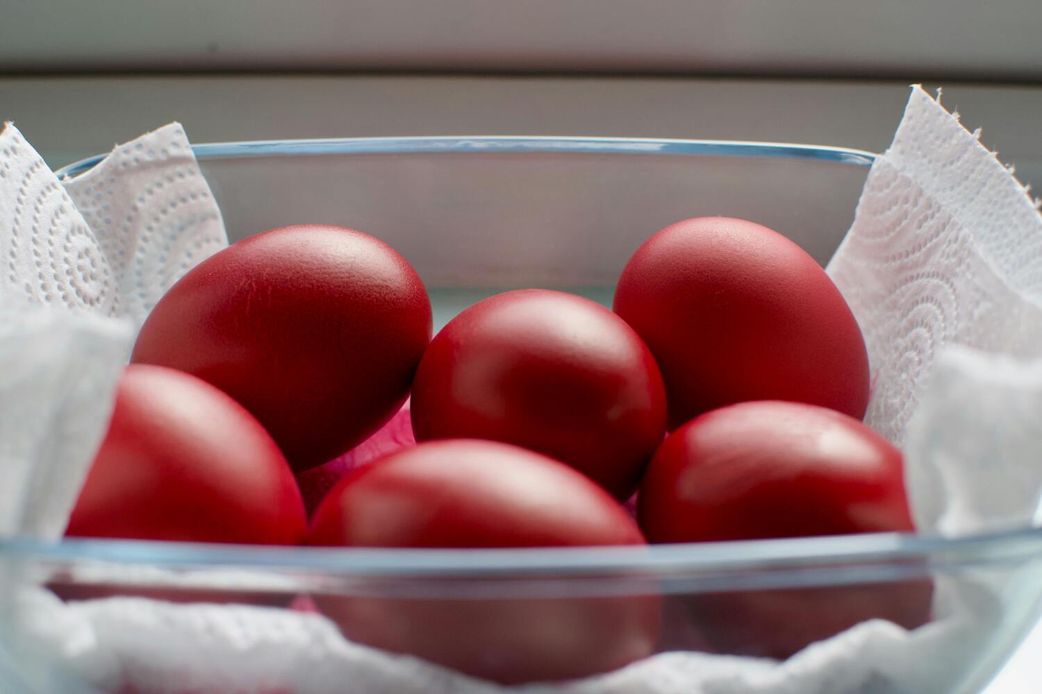 Čuvarkuća – simbol zdravlja i zaštite doma u srpskoj vaskršnjoj tradiciji