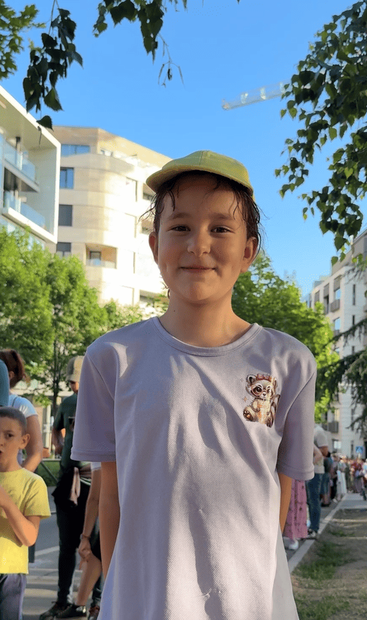 Pojas Presvete Bogorodice ostaje u Beogradu do 5. juna: Vernici čekaju i po deset sati da celivaju jednu od najvećih pravoslavnih svetinja