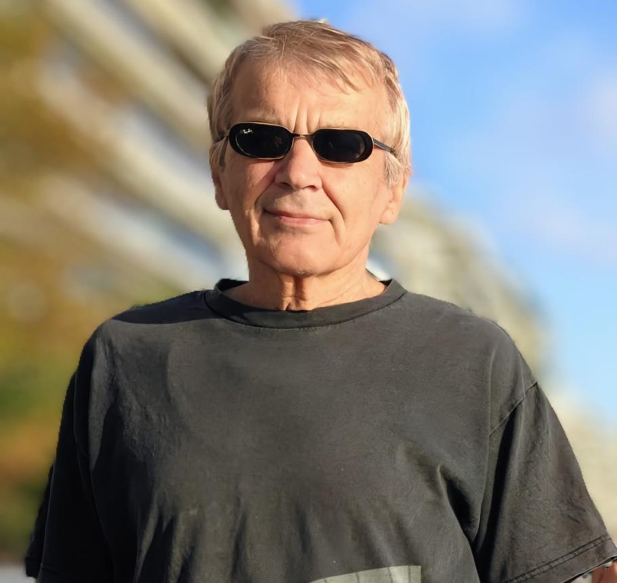 Prof. dr Aleksandar Petrović: O Vongaru između svetova 11 Prof. dr Aleksandar Petrović: O Vongaru između svetova
