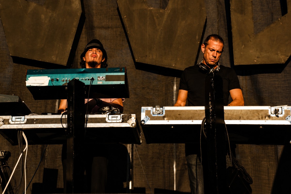 Thievery Corporation večeras u Beogradu: Bend koji spaja muziku, humanost i društveni aktivizam 1 Thievery Corporation večeras u Beogradu: Bend koji spaja muziku, humanost i društveni aktivizam