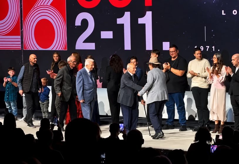 Otvoren 53. FEST: Na scenu izašli preživeli logoraši Jasenovca, premijerno prikazana „Djeca Kozare“