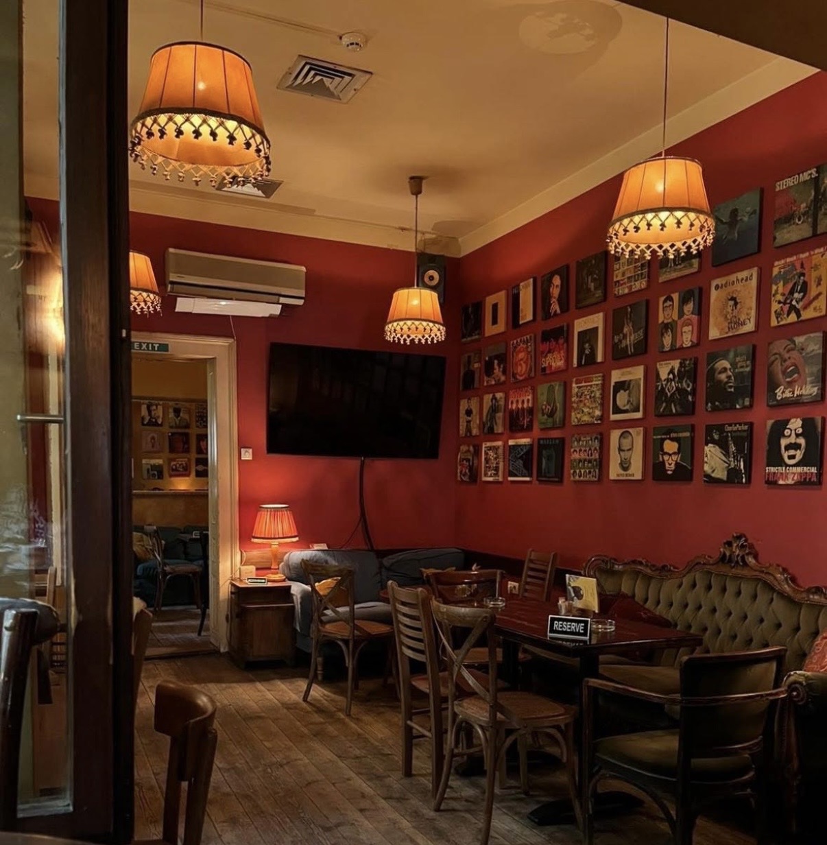 Monk's Bar – skrivena oaza Vračara sa posebnim beogradskim šarmom